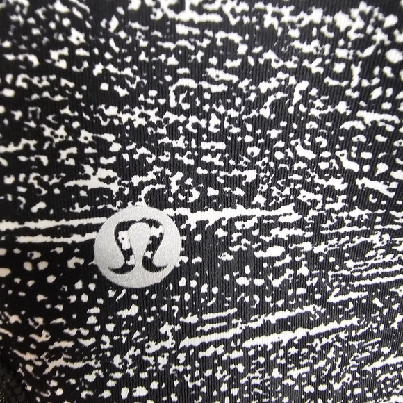 Lululemon Pace Perfect Black White Crop Leggings Size 6 - Picture 4 of 5